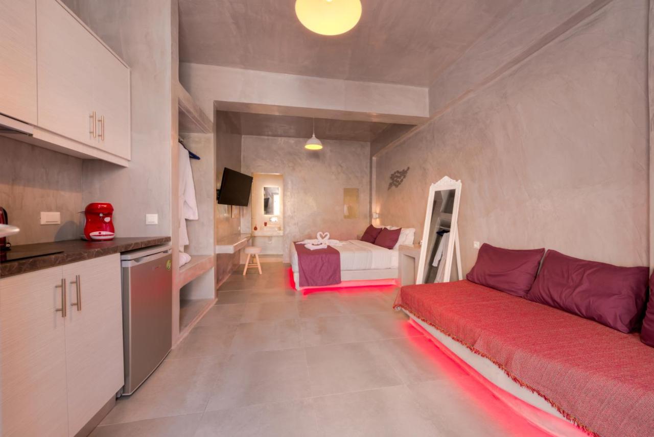 The Muses Of Santorini Private Jacuzzi Suites Vóthon Eksteriør bilde