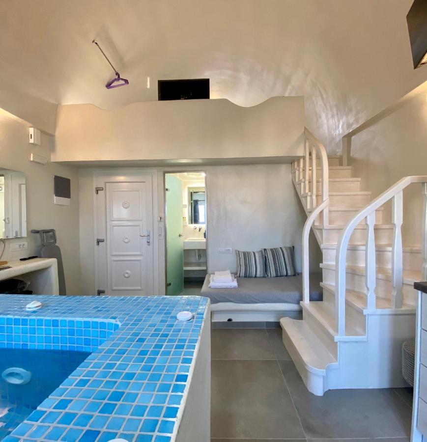 The Muses Of Santorini Private Jacuzzi Suites Vóthon Eksteriør bilde